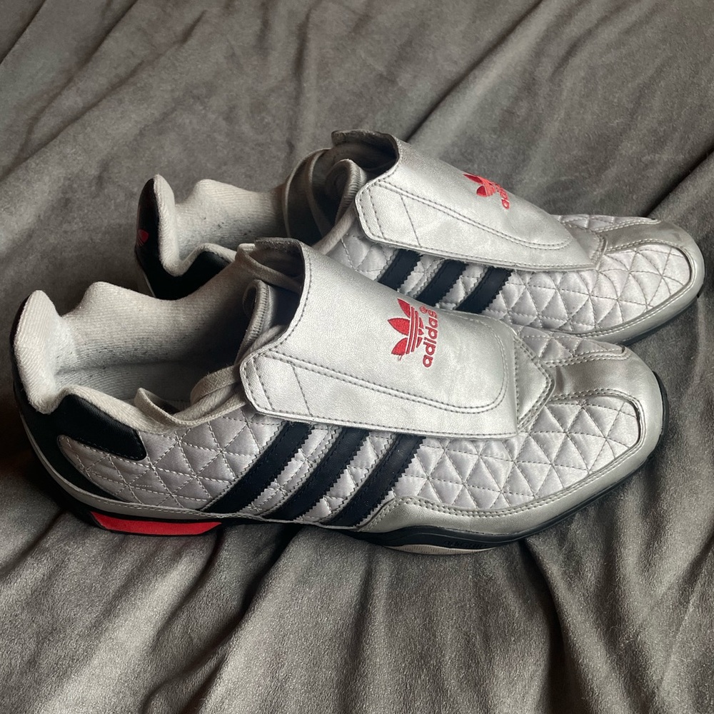Team Adidas sneakers mens size 11 style number 553026
